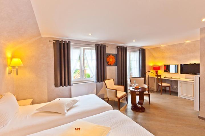 Hotel Restaurant Auberge Metzger Natzwiller ภายนอก รูปภาพ